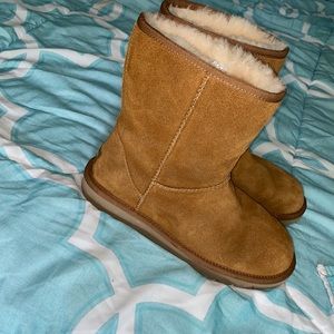 Koolaburra brown boots size 7